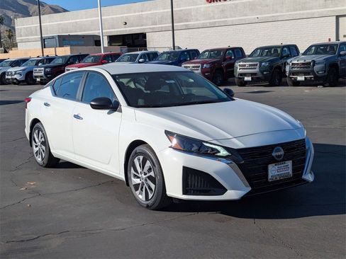 New 2025 Nissan Altima 2.5 S image 6