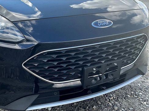 Used 2021 Ford Escape Titanium image 26