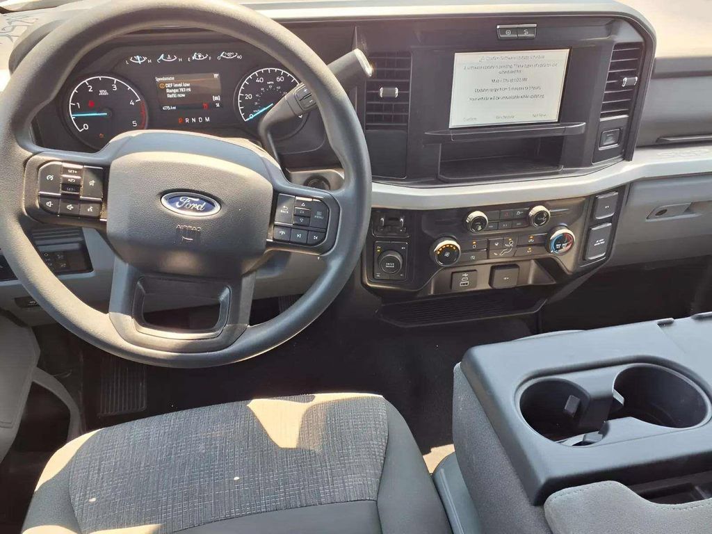 Used 2025 Ford F250 XLT w/ FX4 Off-Road Package AWD/4WD image 11