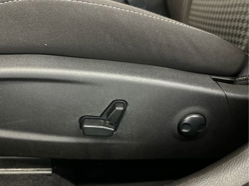 Used 2023 Dodge Charger SXT image 15