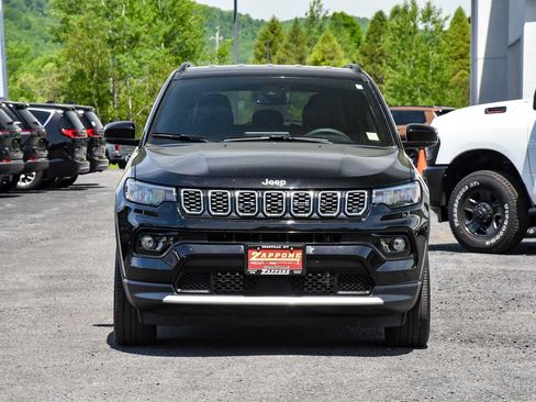 Certified 2025 Jeep Compass Limited AWD/4WD image 8