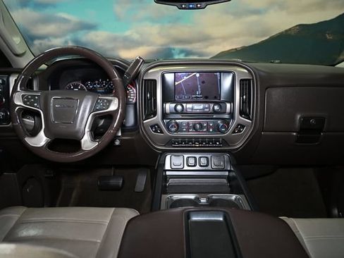 Used 2015 GMC Sierra 2500 Denali w/ Duramax Plus Package AWD/4WD image 78