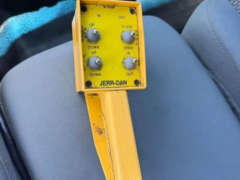 Used 2014 Ford F350 XL w/ Power Equipment Group RWD image 6