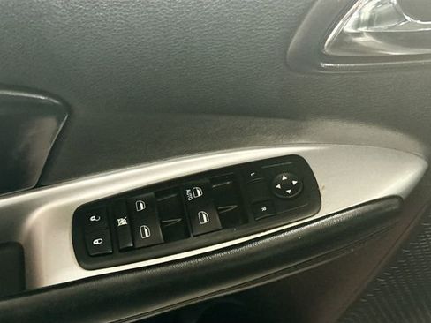 Used 2012 Dodge Journey SE image 17