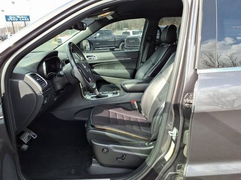 Used 2019 Jeep Grand Cherokee Limited image 4