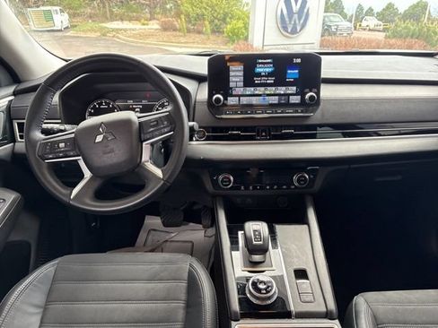 Used 2023 Mitsubishi Outlander SE AWD/4WD image 18