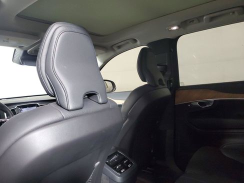 Certified 2024 Volvo XC90 B6 Plus w/ Protection Package Premier AWD/4WD image 14