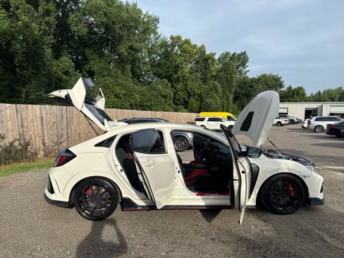Used 2019 Honda Civic Type R image 46