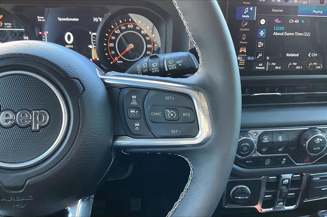 Certified 2025 Jeep Wrangler Unlimited Sahara AWD/4WD image 28
