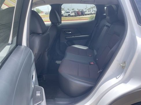 Certified 2025 Nissan Kicks SR image 17