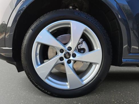 Certified 2025 Audi Q5 Premium w/ Premium Plus AWD/4WD image 34