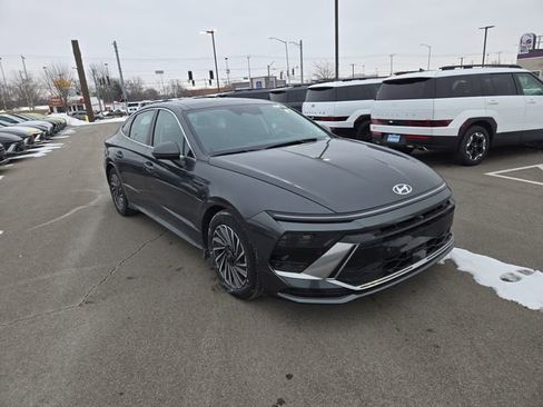 New 2026 Hyundai Sonata Limited image 4