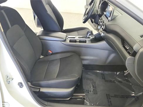 Used 2024 Nissan Sentra SV FWD image 36