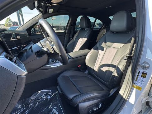Used 2023 BMW 330i Sedan w/ M Sport Package image 15