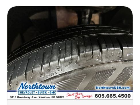 Used 2017 Nissan Rogue SV w/ SV Premium Package AWD/4WD image 22