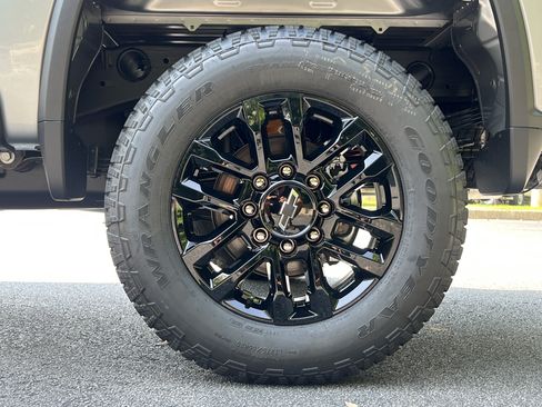 New 2026 Chevrolet Silverado 2500 Custom w/ Custom Value Package AWD/4WD image 39