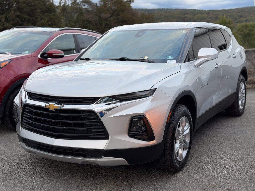 Used 2022 Chevrolet Blazer LT AWD/4WD image 1