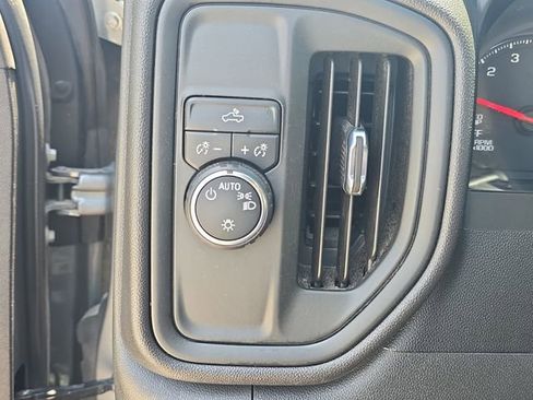 Used 2022 Chevrolet Silverado 1500 Custom RWD image 26