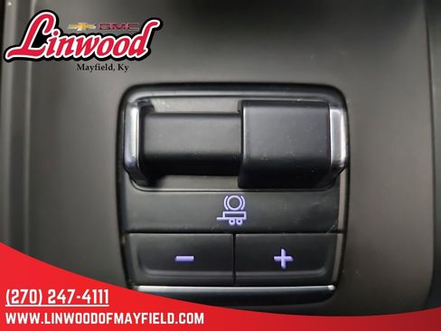 Used 2023 GMC Sierra 1500 Denali w/ Technology Package AWD/4WD image 26