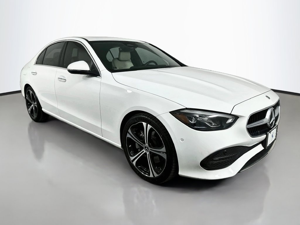 Used 2024 Mercedes-Benz C 300 Sedan image 3
