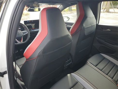 New 2026 Volkswagen GTI SE image 9