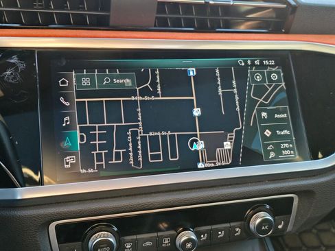 Used 2019 Audi Q3 2.0T Premium Plus w/ Premium Plus Package image 24