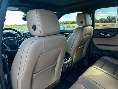 Used 2020 Chevrolet Blazer Premier w/ Driver Confidence II Package image 17