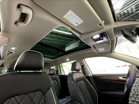 New 2026 Volkswagen Atlas SEL Premium R-Line image 28