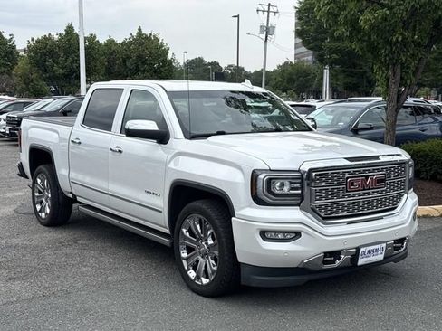 Used 2017 GMC Sierra 1500 Denali w/ Denali Ultimate Package AWD/4WD image 1