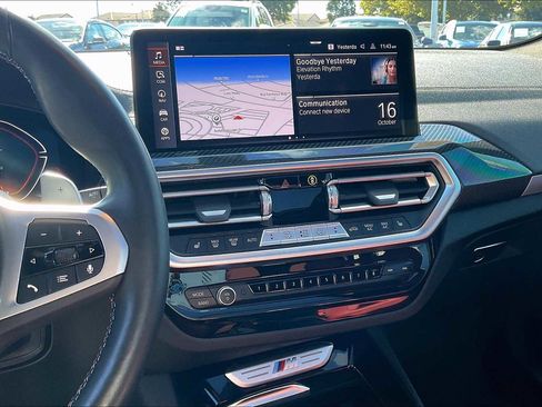 Used 2024 BMW X3 M40i image 9