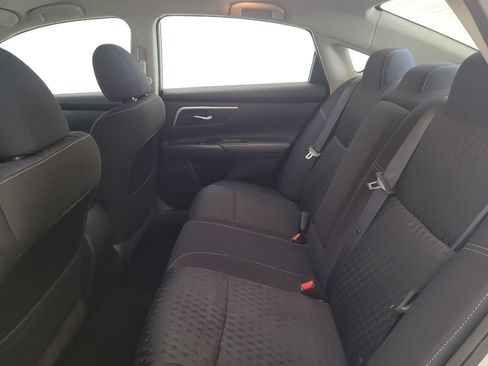 Used 2018 Nissan Altima 2.5 SV FWD image 18