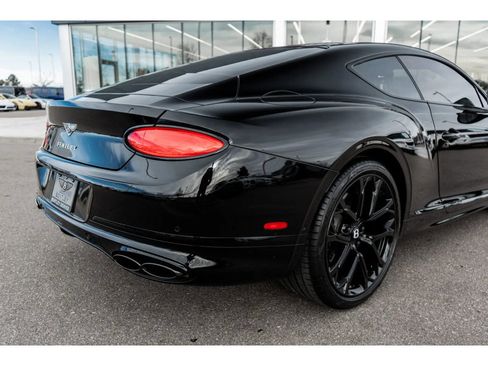 Used 2023 Bentley Continental GT V8 image 13