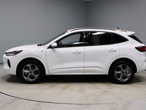 Certified 2023 Ford Escape ST-Line Select image 9