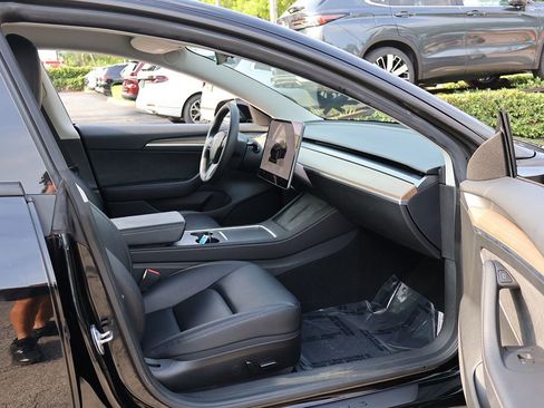 Used 2023 Tesla Model 3 Standard Range RWD image 30