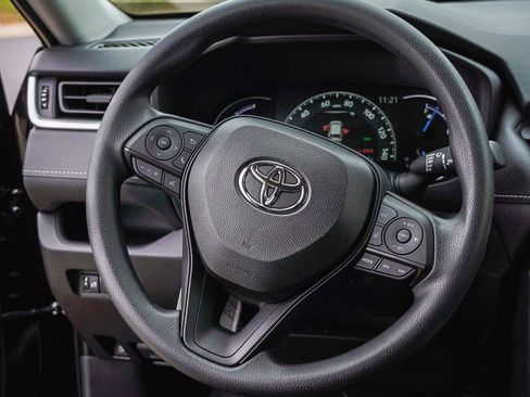 New 2025 Toyota RAV4 XLE image 30