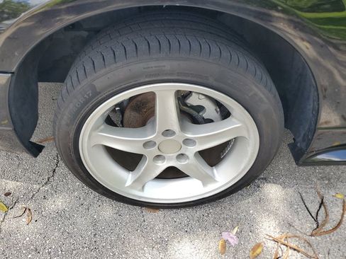 Used 2002 Ford Mustang GT RWD image 3
