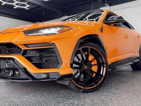 Used 2021 Lamborghini Urus AWD/4WD image 1
