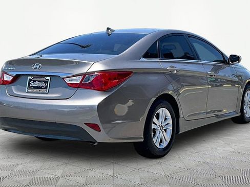 Used 2014 Hyundai Sonata GLS w/ Popular Equipment Group 2 FWD image 2