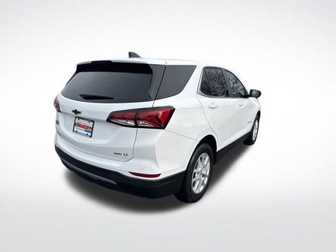 Used 2024 Chevrolet Equinox LT w/ LPO, Floor Liner Package image 5