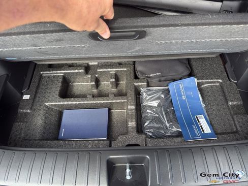 Used 2025 Hyundai Tucson Limited image 9