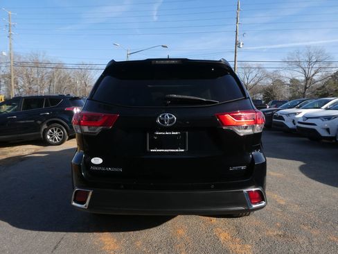 Used 2019 Toyota Highlander Limited image 6