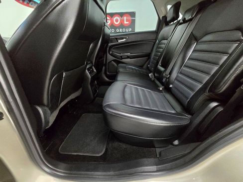 Used 2017 Ford Edge SEL w/ Equipment Group 201A FWD image 10