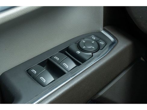 Used 2023 Chevrolet Silverado 1500 LT image 28