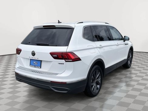 Used 2022 Volkswagen Tiguan SE AWD/4WD image 12