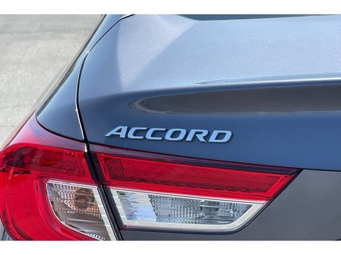 Used 2020 Honda Accord LX image 17