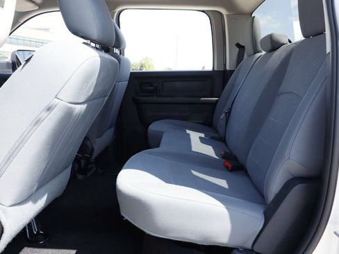 Used 2017 RAM 3500 Tradesman w/ Chrome Appearance Group AWD/4WD image 22