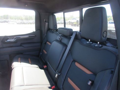 New 2026 GMC Sierra 1500 AT4 AWD/4WD image 18