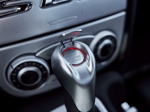 Used 2006 Mercedes-Benz SLR image 81