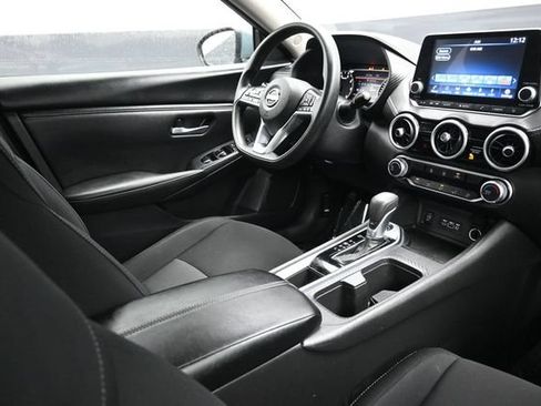Used 2025 Nissan Sentra SV FWD image 16