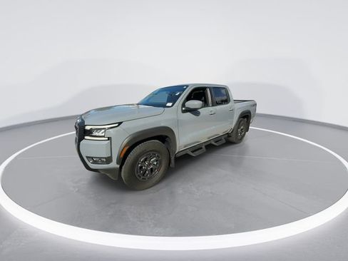 Used 2025 Nissan Frontier Pro-X RWD image 4
